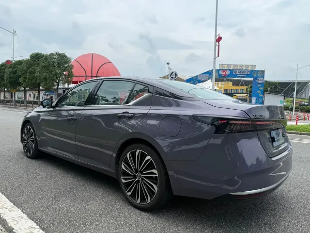 Nissan Teana — Фото автомобиля 13