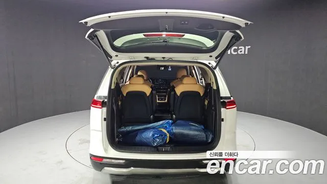 Kia Canival Carnival 4 поколение Дизель 9 мест Signature — Фото автомобиля 20