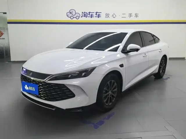 Фотография автомобиля — BYD Qin L
