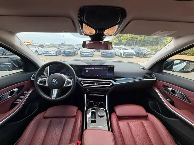 BMW BMW i3 2024 eDrive 35 L — Фото автомобиля 6