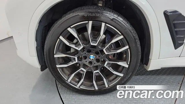 BMW X5 xDrive 40i M Sport — Фото автомобиля 5