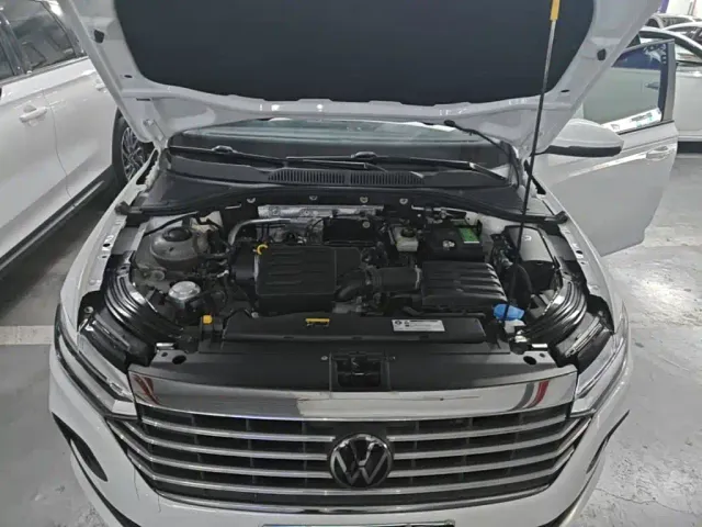 Volkswagen Lavida — Фото автомобиля 19