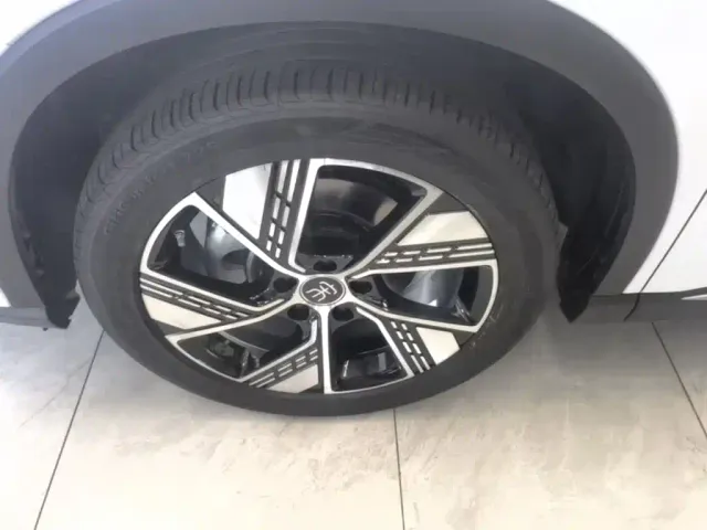 BYD Song Pro — Фото автомобиля 22