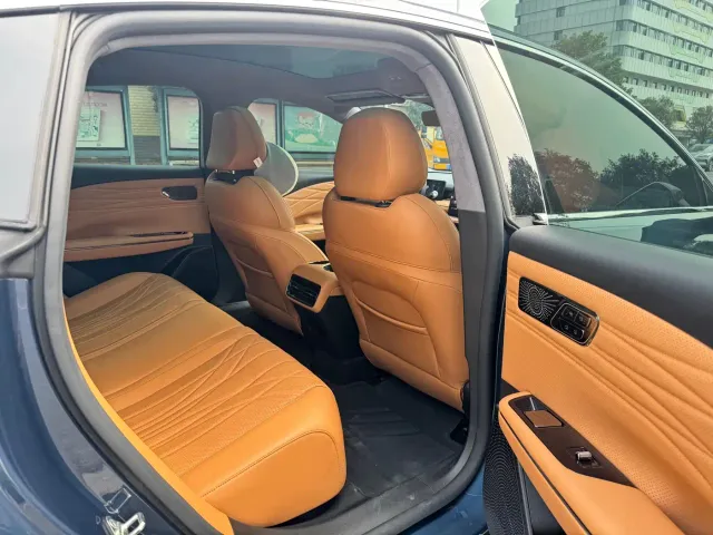 Geely Galaxy Xingyao 8 — Фото автомобиля 8
