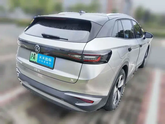 Volkswagen ID.4 X — Фото автомобиля 2