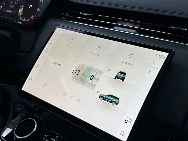 Land Rover Range Rover Sport — Фото автомобиля 21