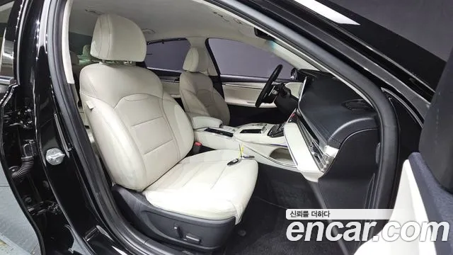 Hyundai Grandeur New — Фото автомобиля 16