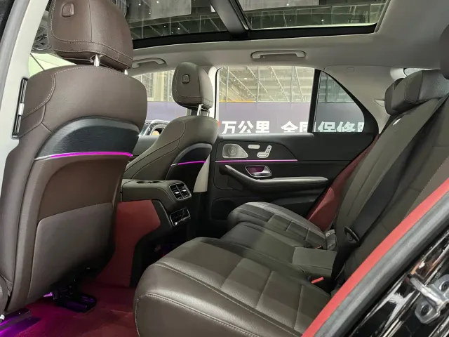 Mercedes-Benz GLE-Class — Фото автомобиля 12