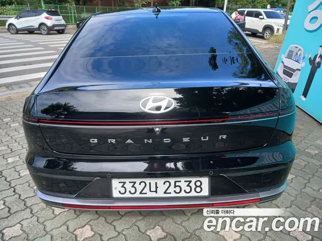 Hyundai Grandeur GN7 — Фото автомобиля 3