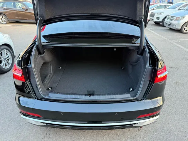 Audi A6L — Фото автомобиля 15
