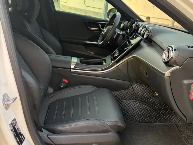 Mercedes-Benz C-Class — Фото автомобиля 6