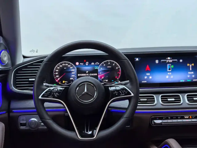 Mercedes-Benz GLE-Class — Фото автомобиля 15