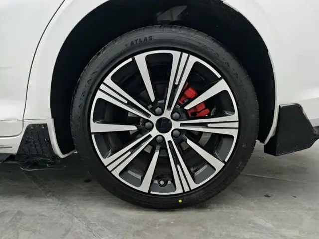 Geely Xingrui — Фото автомобиля 11