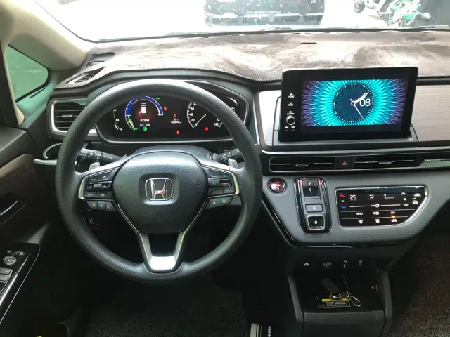 Honda Odyssey — Фото автомобиля 11