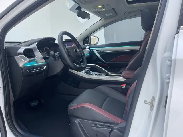 Geely Binyue — Фото автомобиля 7