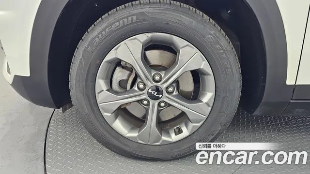Kia Seltos Seltos Бензин 1.6 турбо 2WD — Фото автомобиля 5