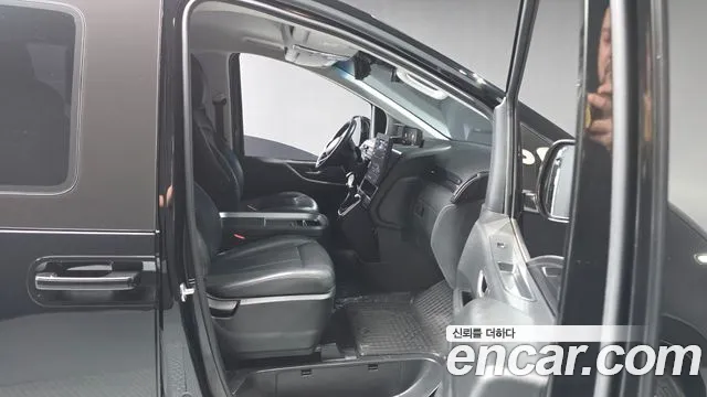 Hyundai Staria Staria Карго 5 мест — Фото автомобиля 10