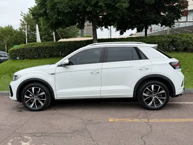 Volkswagen T-Roc — Фото автомобиля 3