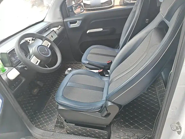 Wuling Hongguang Mini EV — Фото автомобиля 14