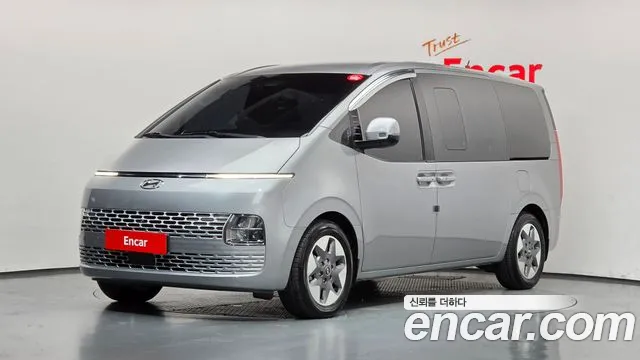 Фотография автомобиля — Hyundai Staria