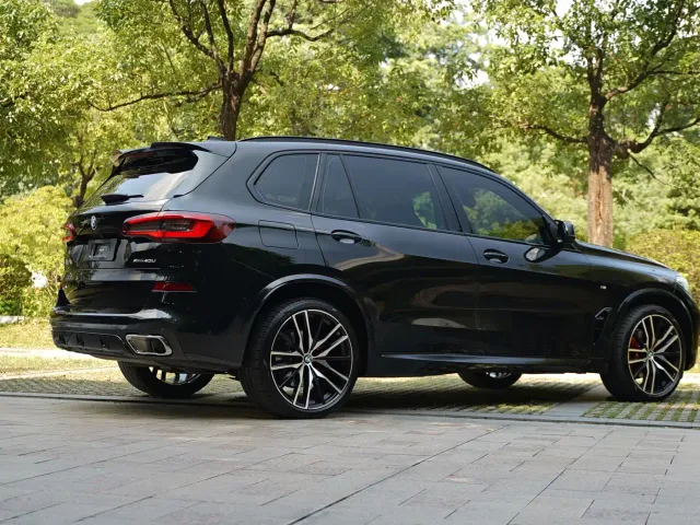 BMW X5 — Фото автомобиля 8