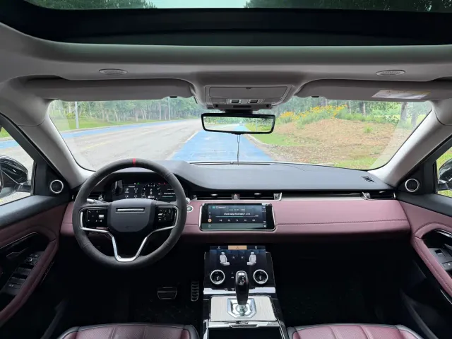 Land Rover Range Rover Evoque — Фото автомобиля 14