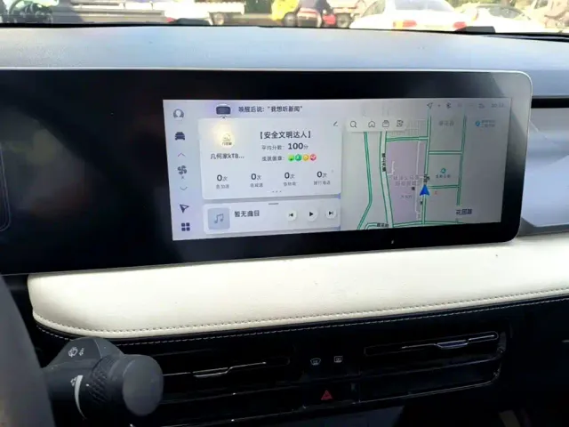 Geely Geometry E Firefly — Фото автомобиля 12