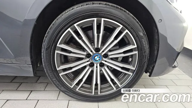 BMW 3-Series 3 серия (G20) — Фото автомобиля 21