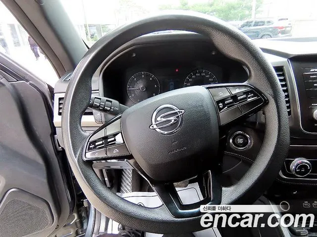 KG_Mobility_Ssangyong Rexton Новый Rexton Sport Khan Дизель 2.2 2WD — Фото автомобиля 8