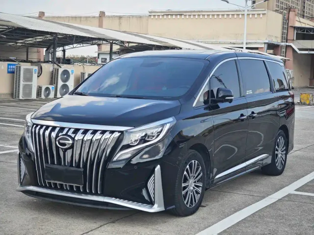 Фотография автомобиля — GAC Trumpchi M8