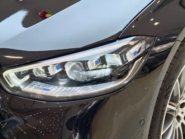 Mercedes-Benz S-Class — Фото автомобиля 25
