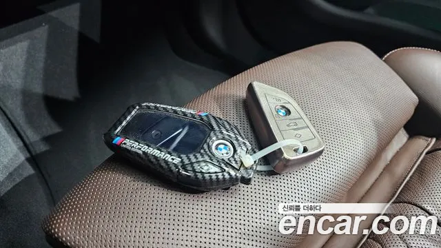 BMW 5-Series — Фото автомобиля 28