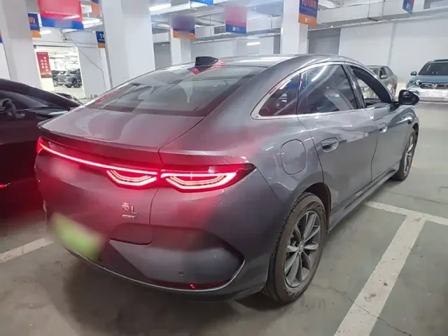 BYD Qin L — Фото автомобиля 6