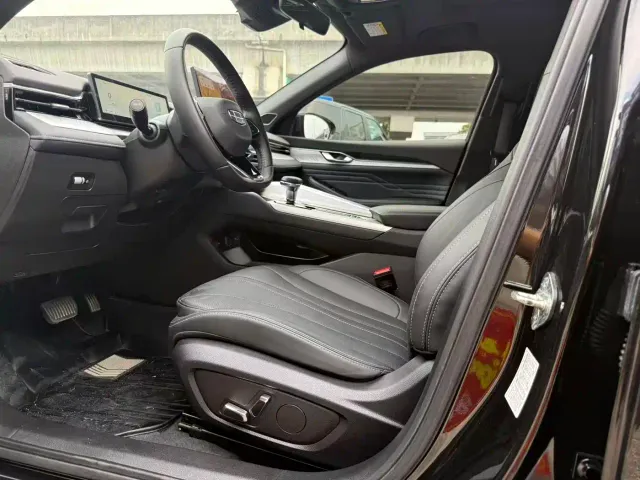 Geely Xingrui — Фото автомобиля 12