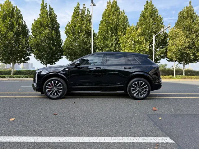 Cadillac XT5 — Фото автомобиля 4