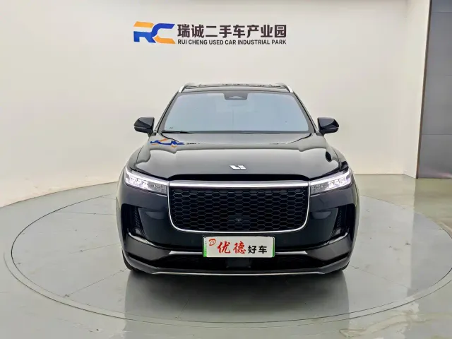 Li Auto ONE — Фото автомобиля 2