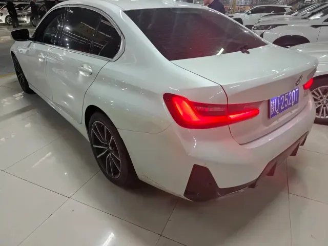 BMW 3 Series — Фото автомобиля 5