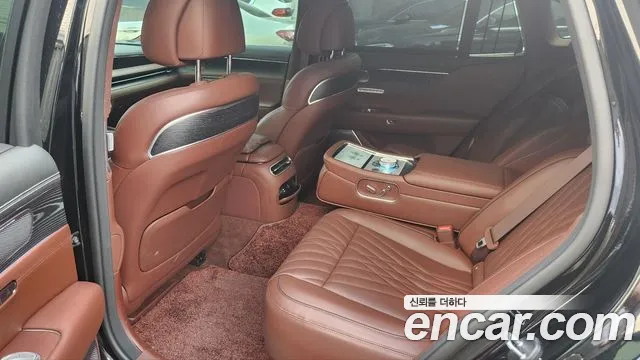 Genesis G90 — Фото автомобиля 10