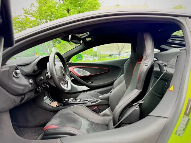 McLaren GT — Фото автомобиля 9