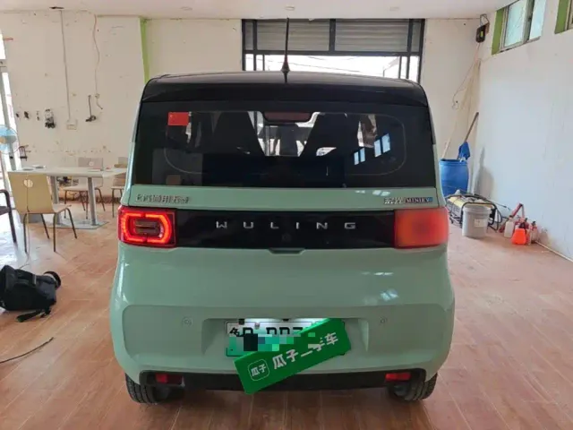 Wuling Hongguang Mini EV — Фото автомобиля 5