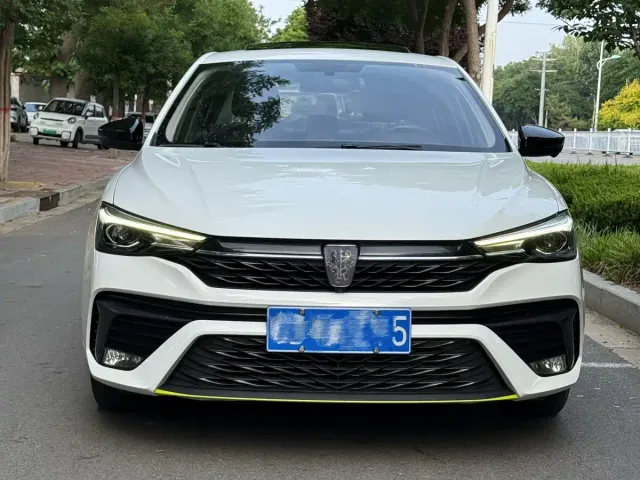 Roewe i5 — Фото автомобиля 2