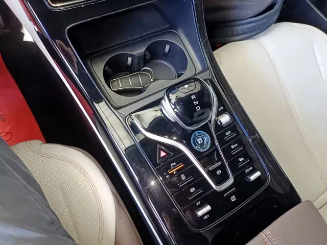 BYD Qin PLUS — Фото автомобиля 13