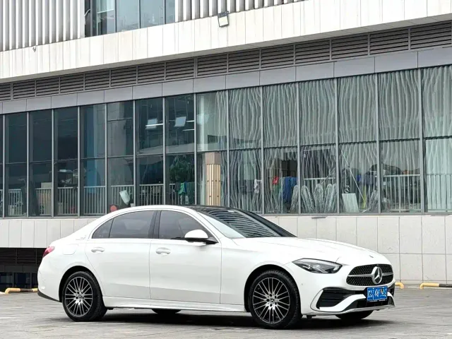 Mercedes-Benz C-Class — Фото автомобиля 3
