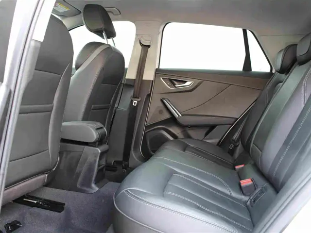 Audi Q2L — Фото автомобиля 16
