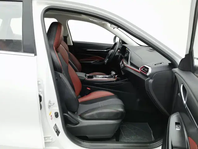 Changan Oushang X5 — Фото автомобиля 23