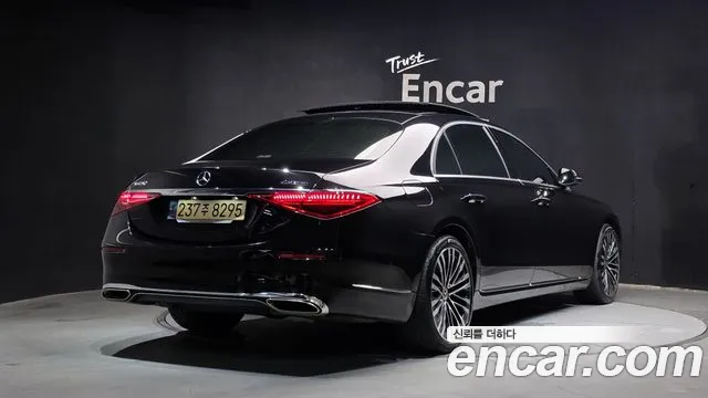 Mercedes-Benz S-Class — Фото автомобиля 2