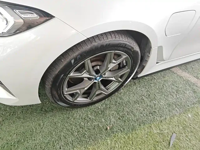 BMW i3 — Фото автомобиля 22