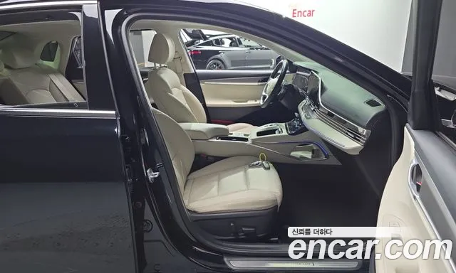Hyundai Grandeur New — Фото автомобиля 16