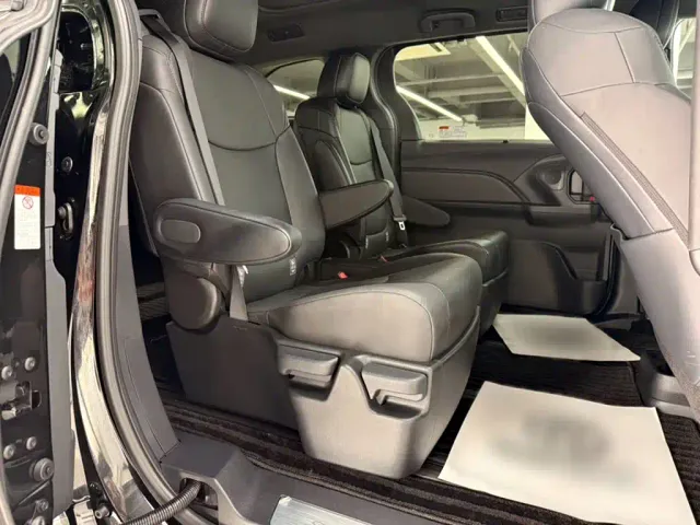 Toyota Granvia — Фото автомобиля 13
