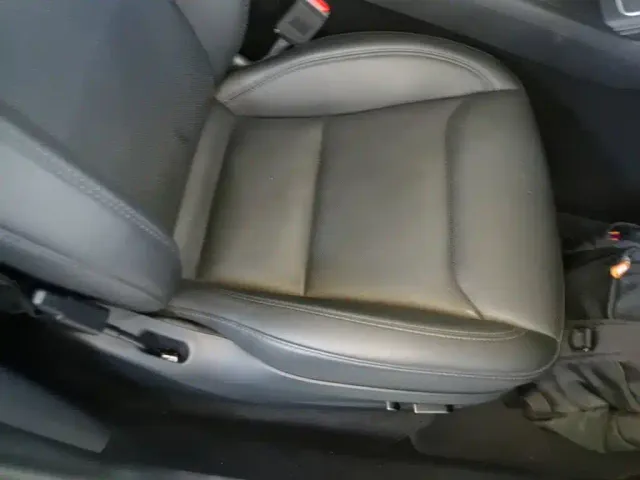 Tesla Model Y — Фото автомобиля 24